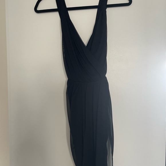 Little black cocktail dress in size small - Picture 2 of 2